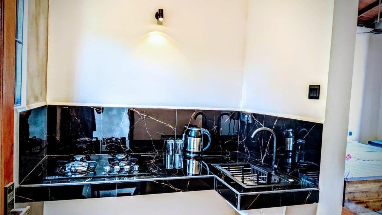 Singithi Villa Unawatuna Bagian luar foto